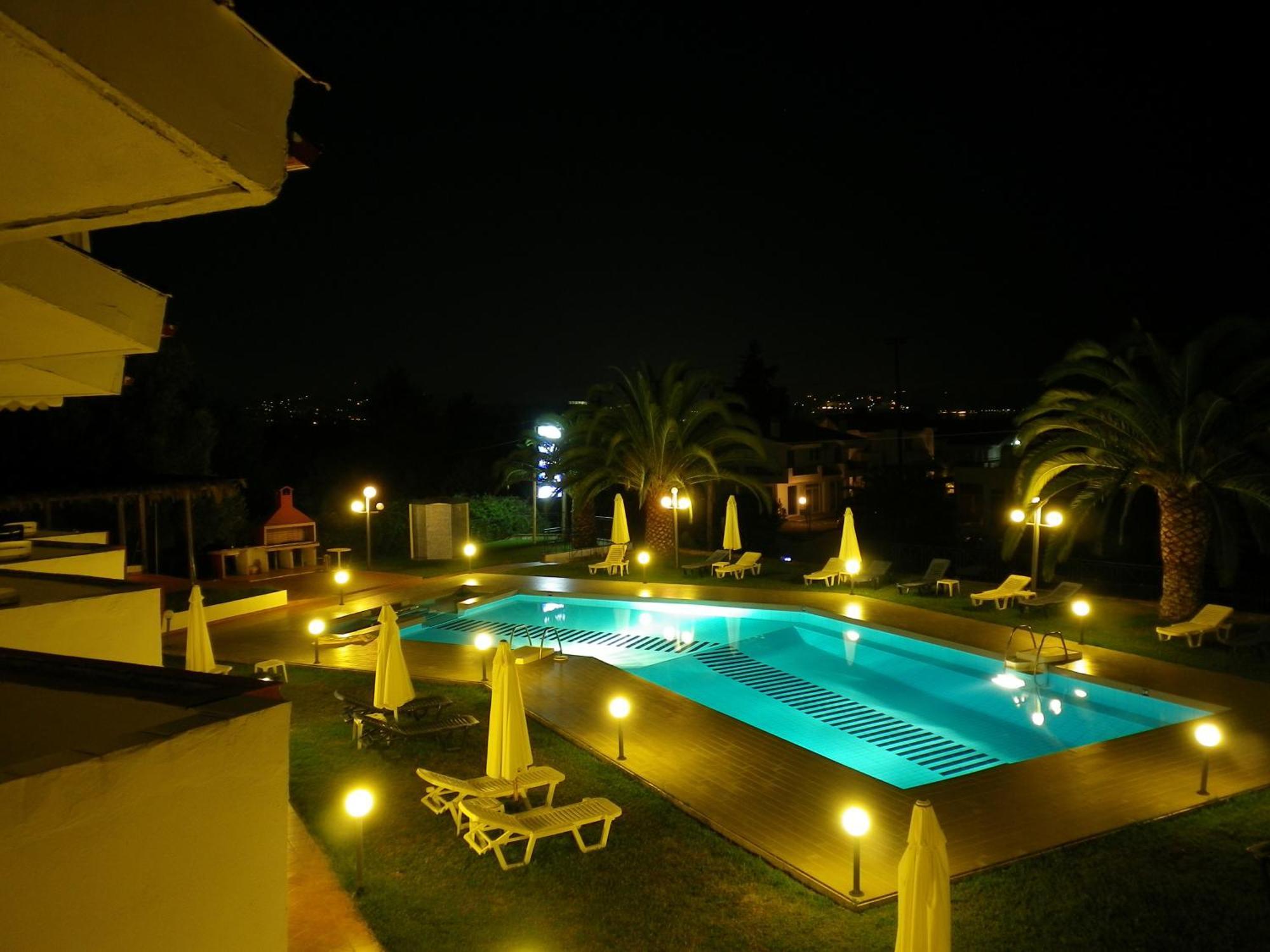 Hotel Idea Fourka Exterior photo